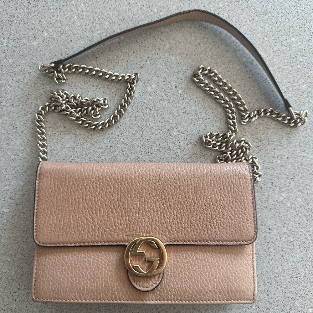 GUCCI Interlocking G chain Walllet
